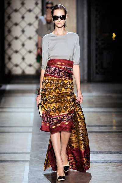 Look 8